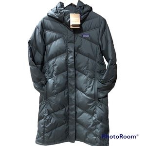 NWT Patagonia Down With It Parka in Forge Grey (multiple sizes)